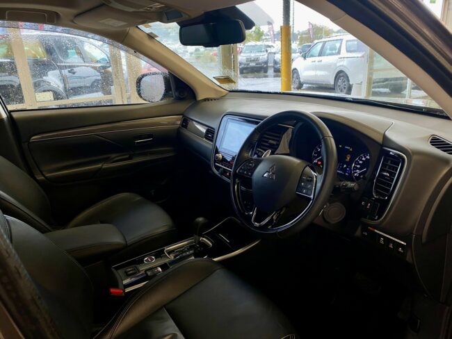 2021 Mitsubishi Outlander VRX 2.4P 4WD Auto - Image 15