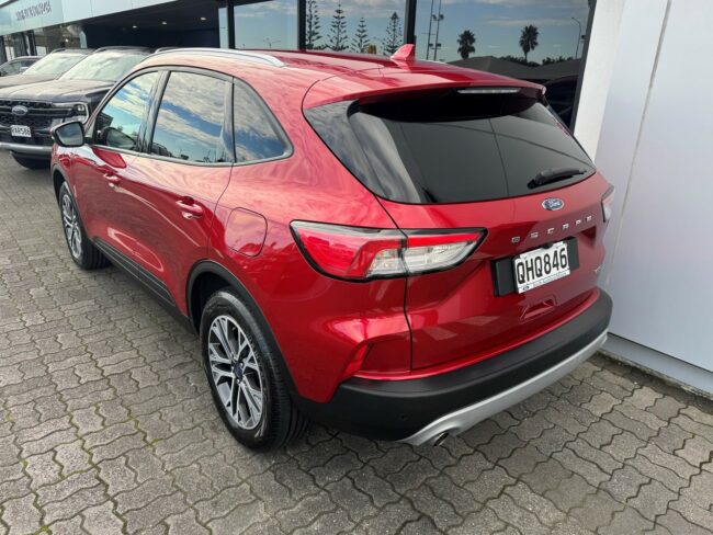 2023 Ford Escape PHEV 2.5 FWD - Image 10