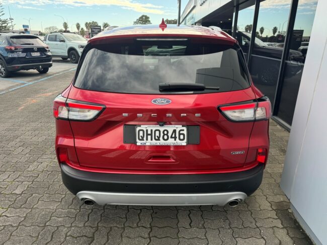 2023 Ford Escape PHEV 2.5 FWD - Image 11