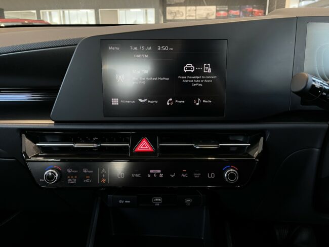 2023 Kia Niro Light 1.6Ph/6Am - Image 17