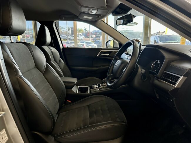 2023 Mitsubishi Outlander XLS 2.5P Auto - Image 16