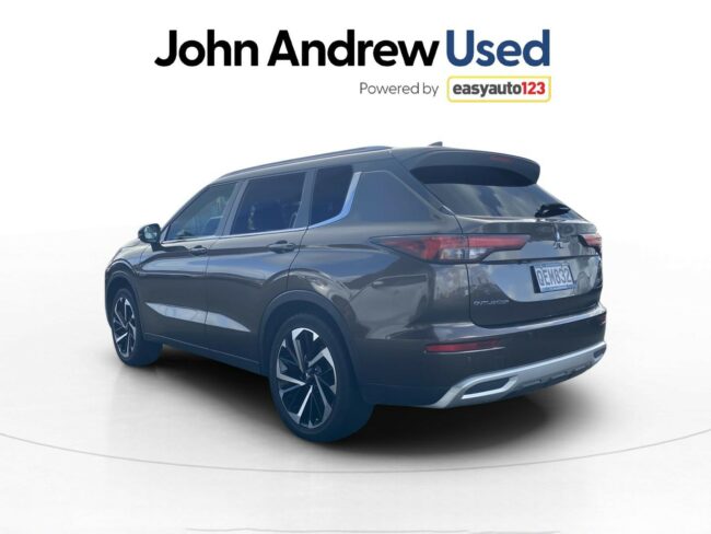 2023 Mitsubishi Outlander Xls 2.5P/Cvt - Image 6