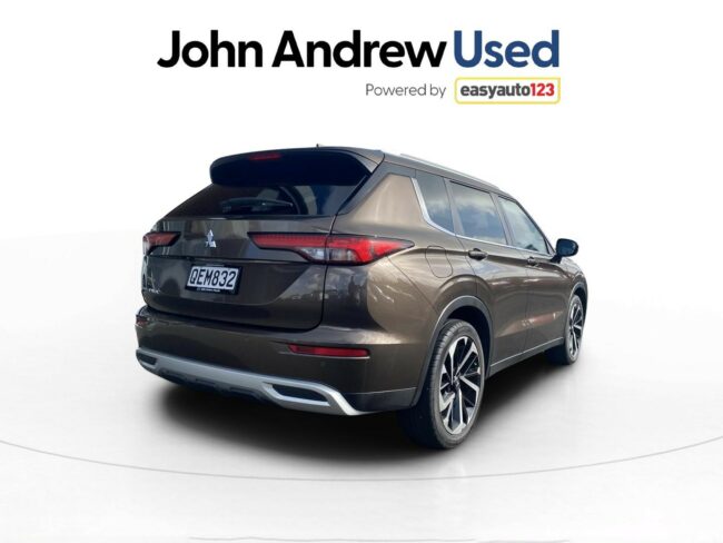 2023 Mitsubishi Outlander Xls 2.5P/Cvt - Image 9
