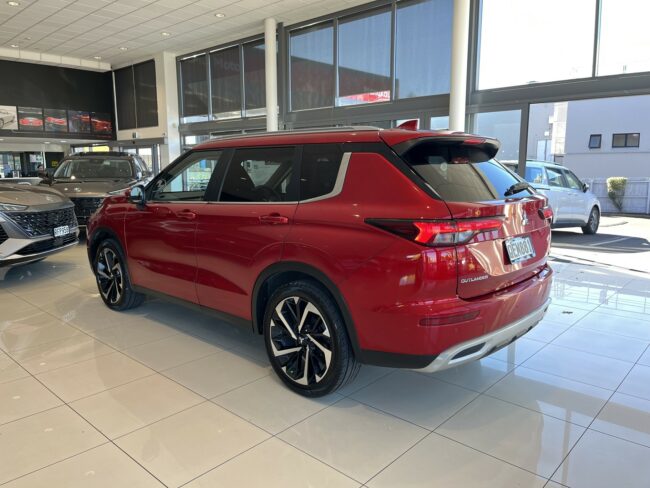 2023 Mitsubishi Outlander Xls 2.5P/Cvt - Image 6