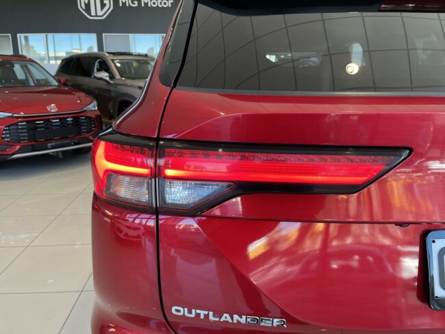 2023 Mitsubishi Outlander Xls 2.5P/Cvt - Image 9