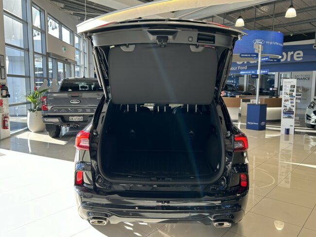 2024 Ford Escape ST X 2.5 AWD Hybrid - Image 9