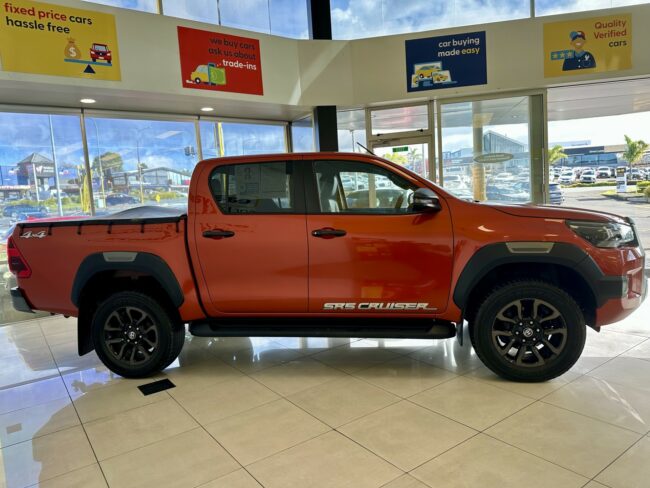 2021 Toyota Hilux SR5 Cruiser 2.8 TD DC 4WD - Image 5