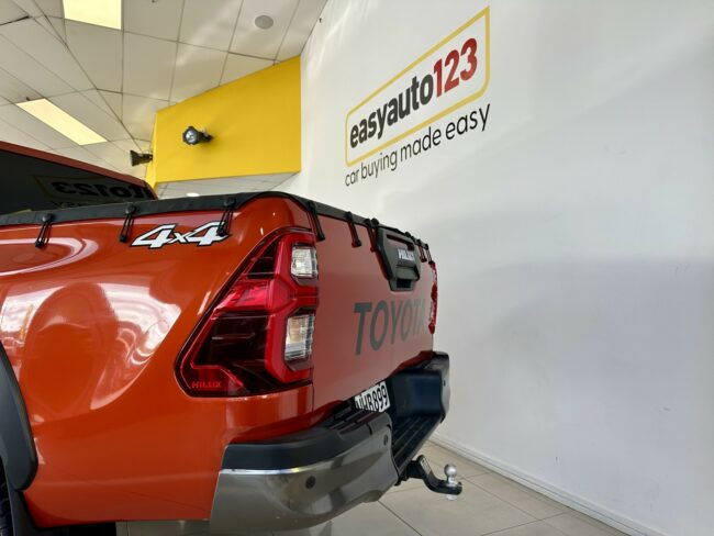 2021 Toyota Hilux SR5 Cruiser 2.8 TD DC 4WD - Image 7