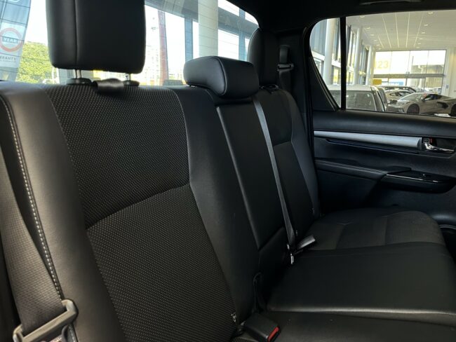 2022 Toyota Hilux Sr5 Cruiser Td Dc 2. - Image 11