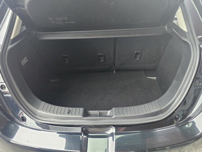 2021 Mazda 2 Ltd 1.5P/6At - Image 12