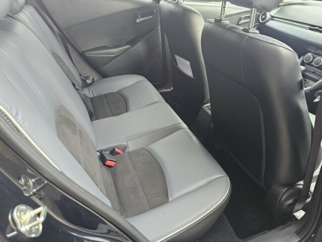 2021 Mazda 2 Ltd 1.5P/6At - Image 13