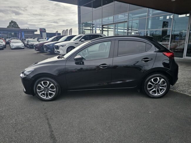 2021 Mazda 2 Ltd 1.5P/6At - Image 18