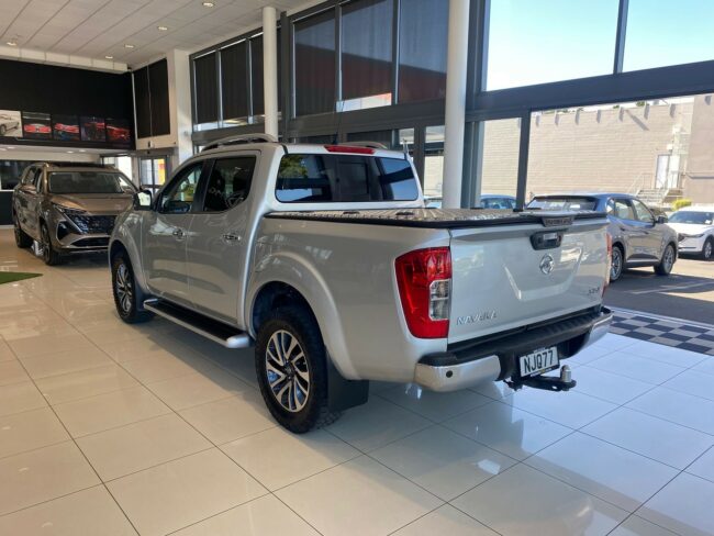2021 Nissan Navara St-X 2.3D/7Am/Ut/4Dr - Image 5