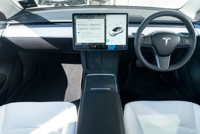 2021 Tesla Model 3 Standard Range Plus 50kWh - Image 11