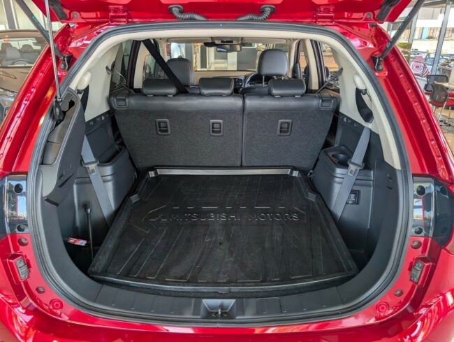 2022 Mitsubishi Outlander Vrx 2.4P/4Wd/Cvt - Image 8