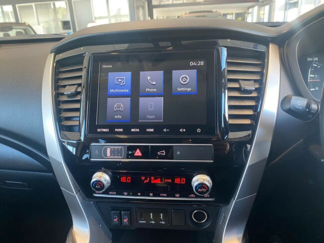 2022 Mitsubishi Pajero Sport Vrxb 2.4D/4Wd/8At - Image 13