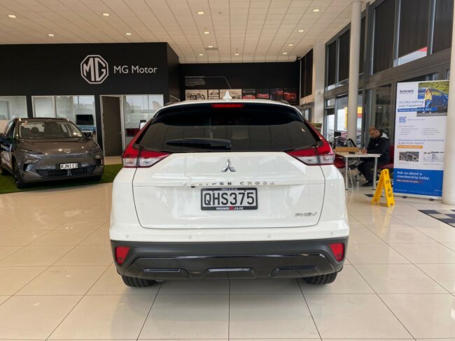 2023 Mitsubishi Eclipse Cross Sport Phev/4Wd/At - Image 6