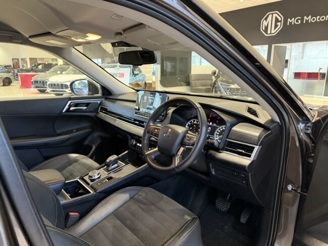 2023 Mitsubishi Outlander Xls 2.5P/Cvt - Image 8