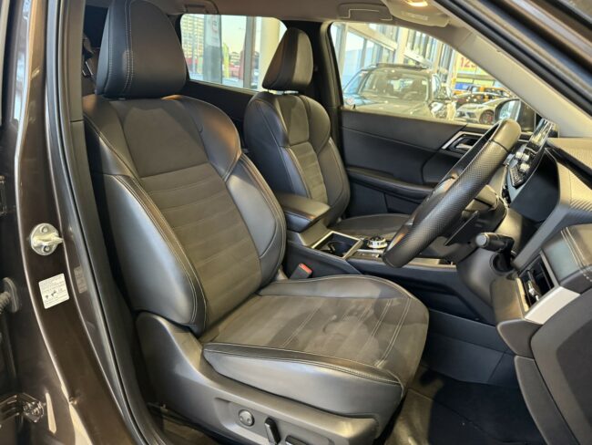 2023 Mitsubishi Outlander Xls 2.5P/Cvt - Image 9