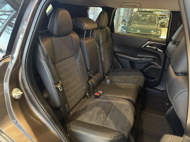 2023 Mitsubishi Outlander Xls 2.5P/Cvt - Image 10