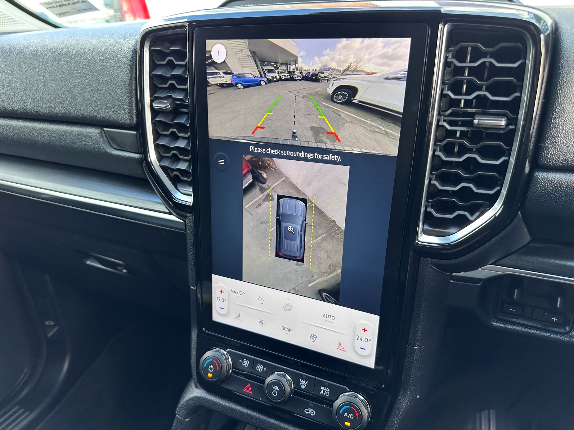 2024 Ford Everest Sport - Image 18