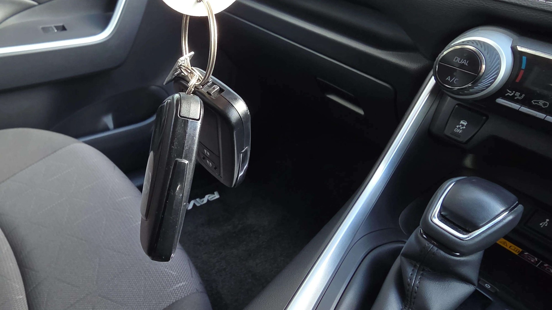 2022 Toyota RAV4 Gxl 2.5Ph/4Wd/Hd - Image 20