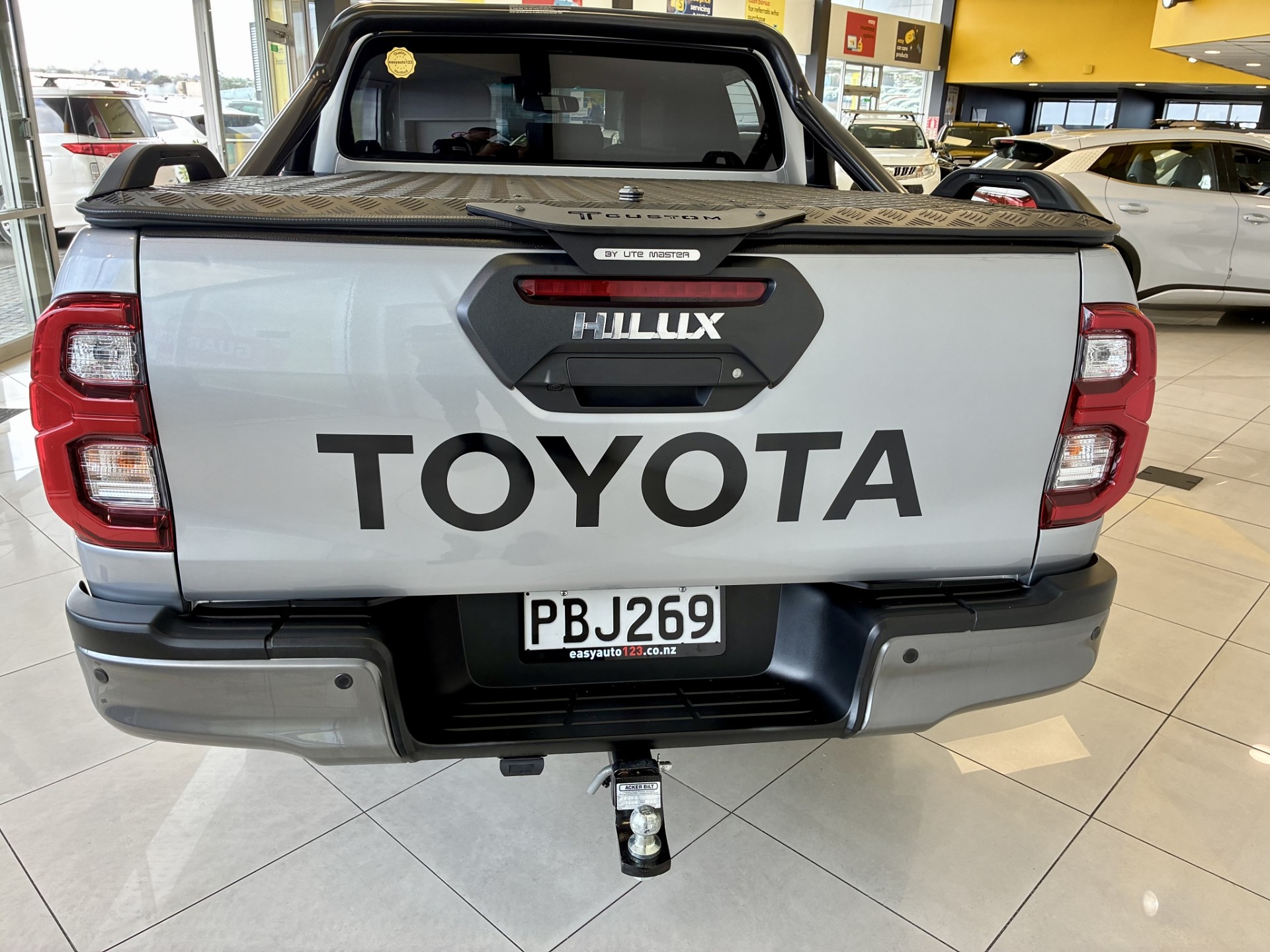 2022 Toyota Hilux 2.8L TD SR5 Cruiser NZ New - Image 6