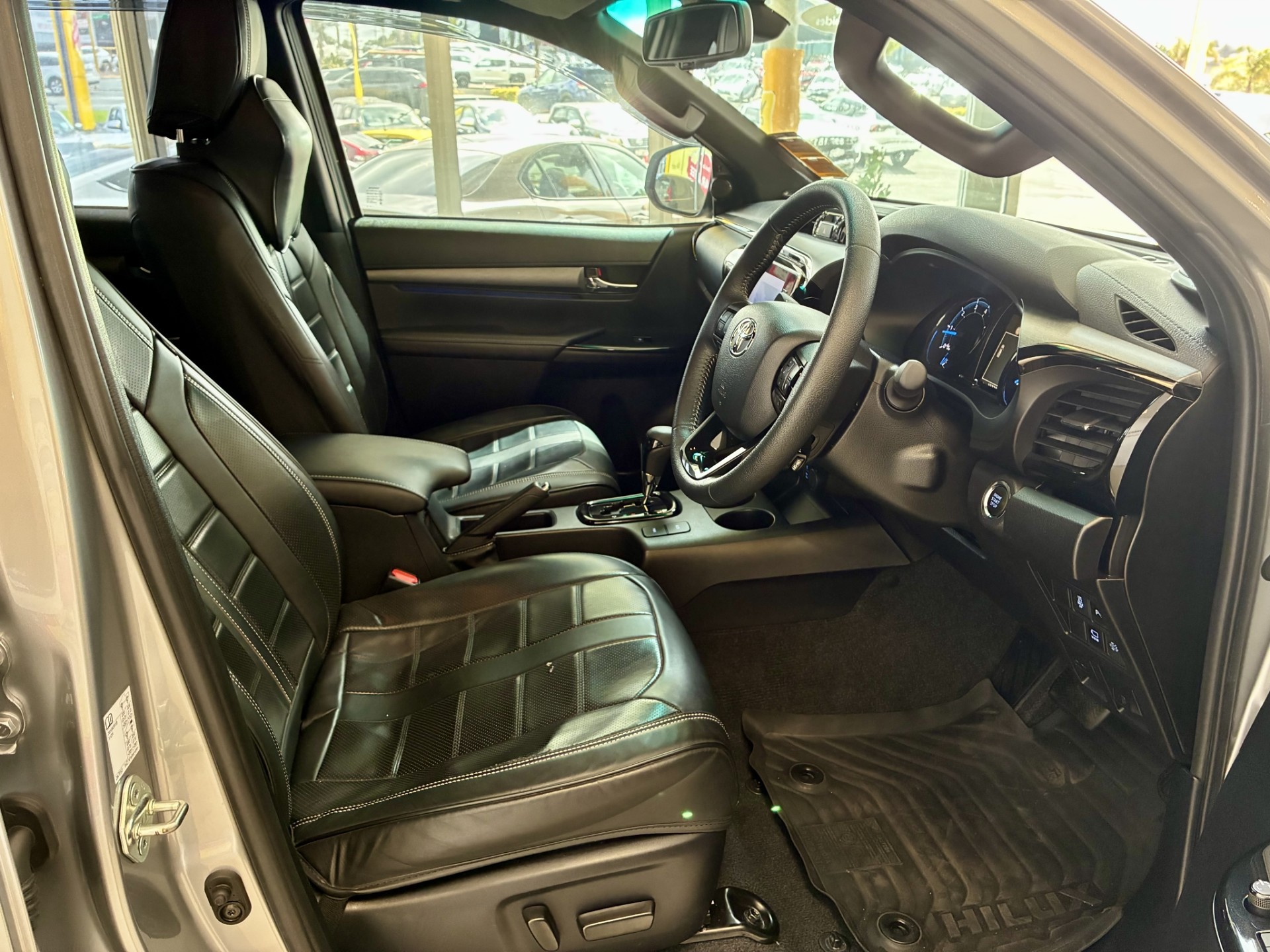 2022 Toyota Hilux 2.8L TD SR5 Cruiser NZ New - Image 12