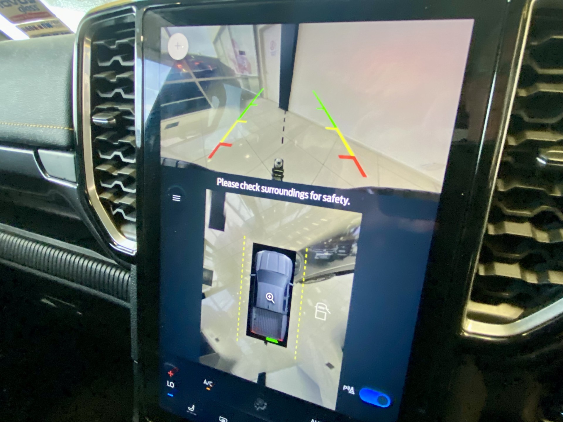 2023 Ford Ranger Wildtrak 2.0L Bi-Turbo 4WD - Image 17