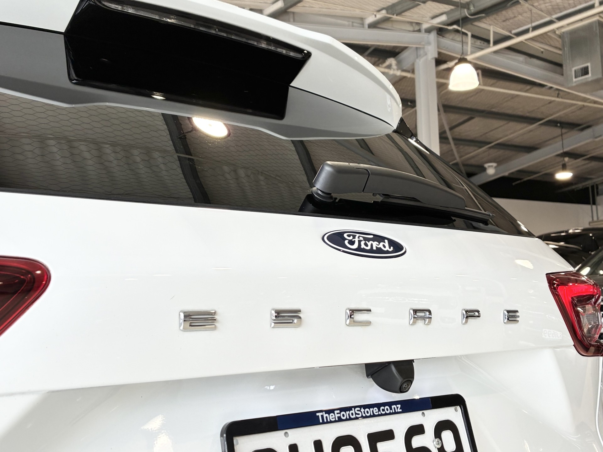 2024 Ford Escape ST X AWD HYBRID - Image 10