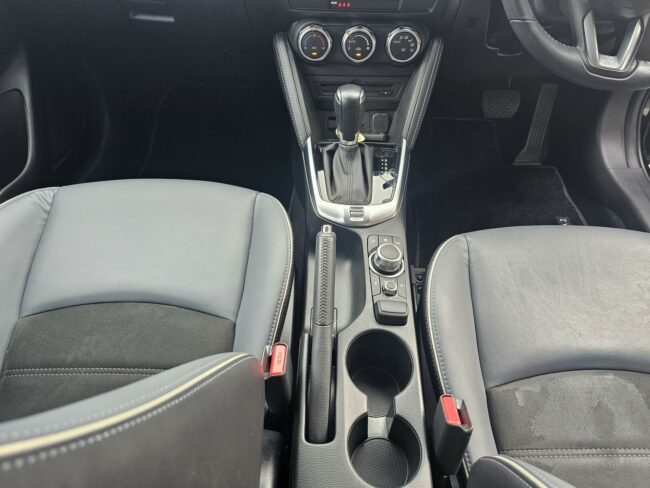 2021 Mazda 2 Ltd 1.5P/6At - Image 7