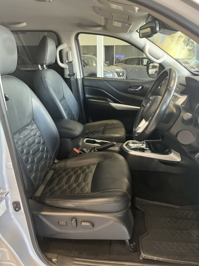 2021 Nissan Navara St-X 2.3D/7At - Image 14
