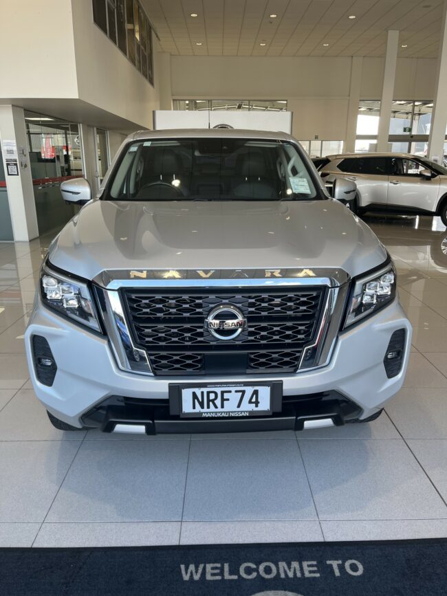 2021 Nissan Navara St-X 2.3D/7At - Image 2