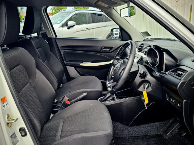 2021 Suzuki Swift GLX Hybrid 1.2ph - Image 8