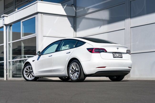 2021 Tesla Model 3 Standard Range Plus 50kWh - Image 3