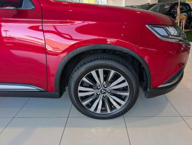 2022 Mitsubishi Outlander Vrx 2.4P/4Wd/Cvt - Image 4