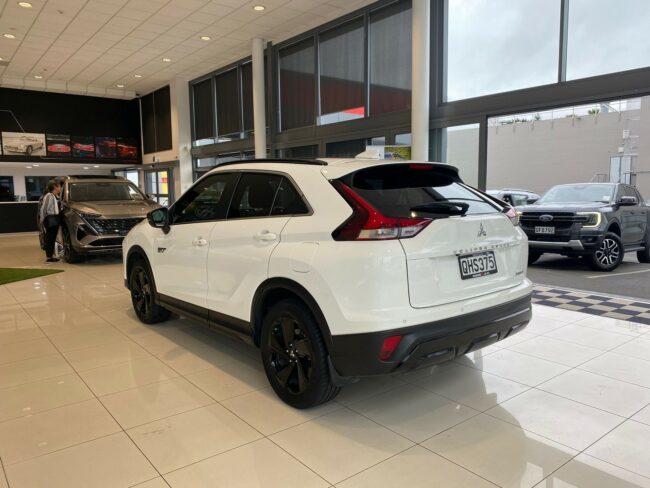 2023 Mitsubishi Eclipse Cross Sport Phev/4Wd/At - Image 5