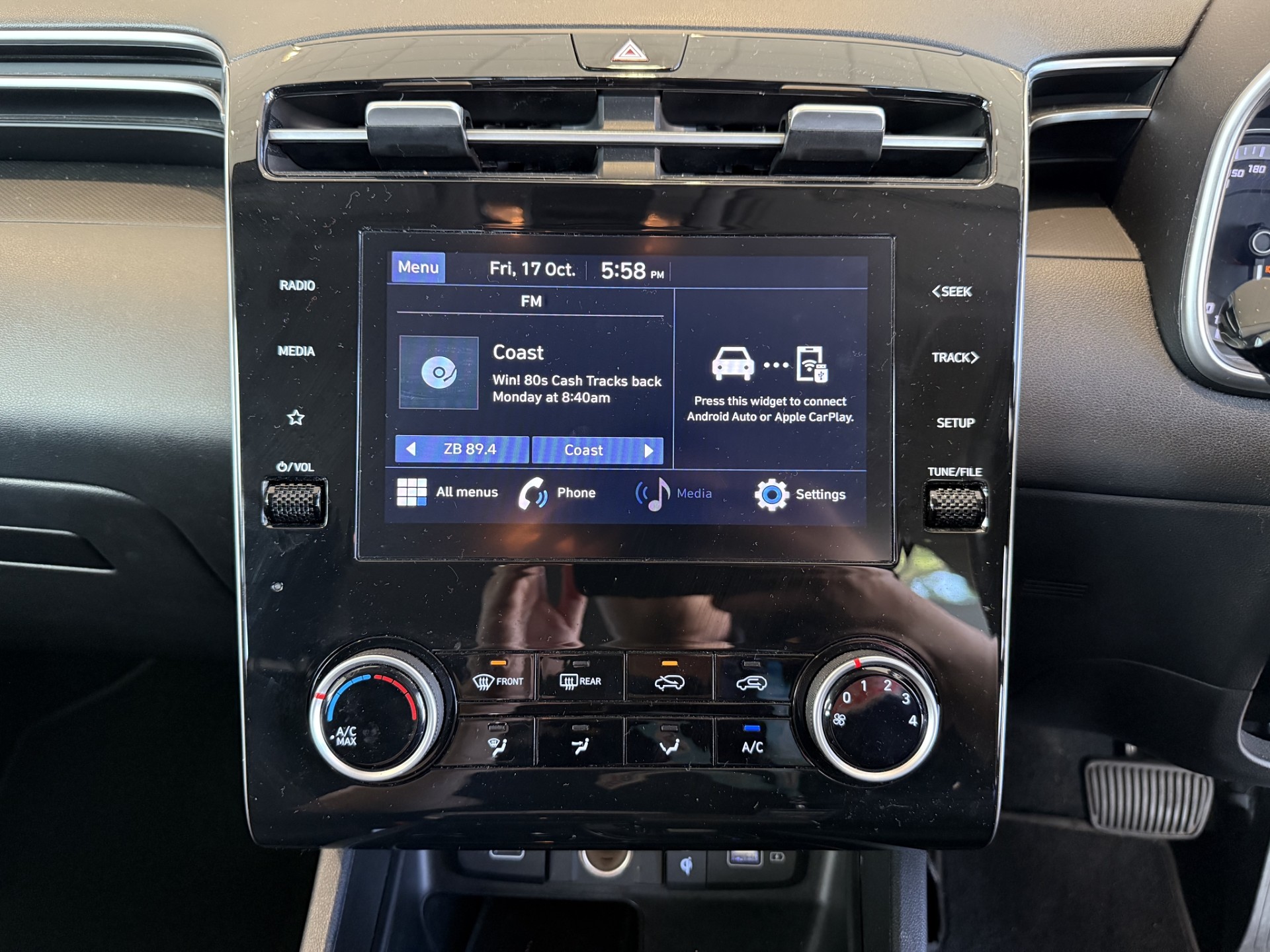 2021 Hyundai Tucson 2.0 Active 2Wd 2.0P - Image 11