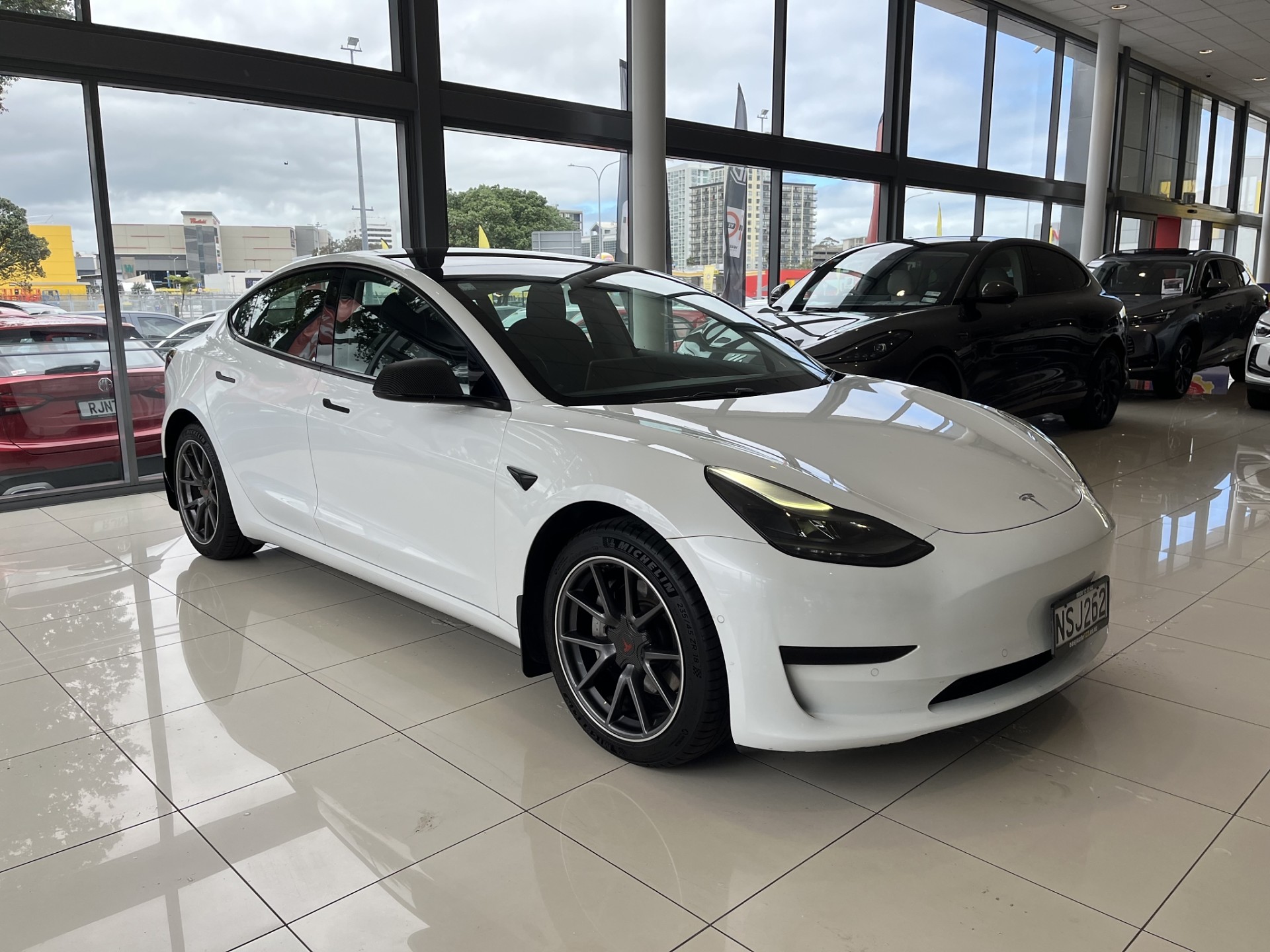 2021 Tesla Model 3 Standard Range Plus