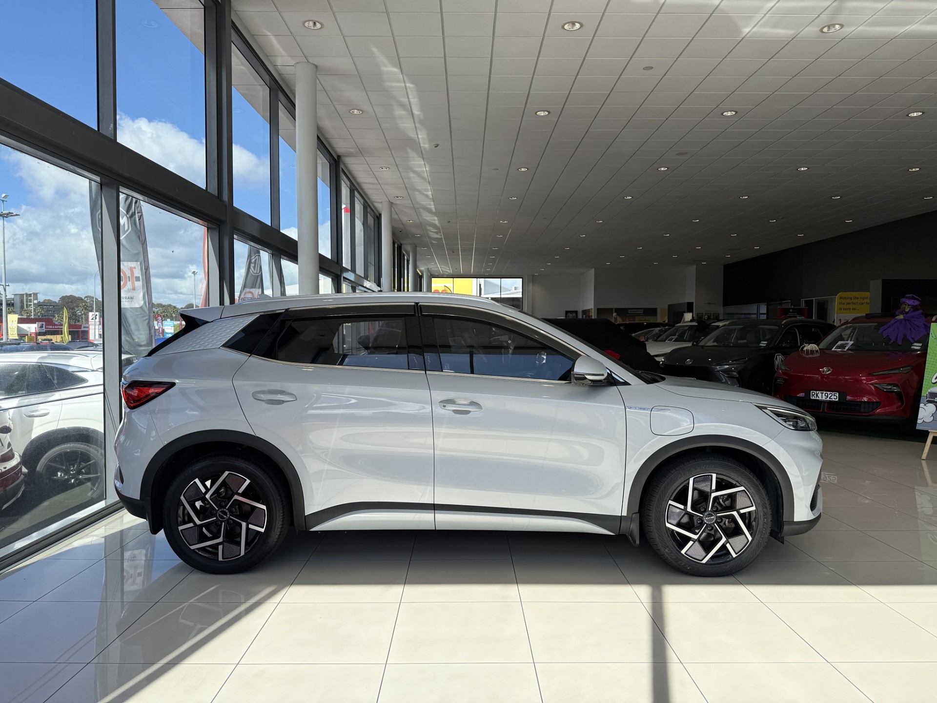 2022 BYD ATTO 3 Extended Range 60Kwh - Image 3