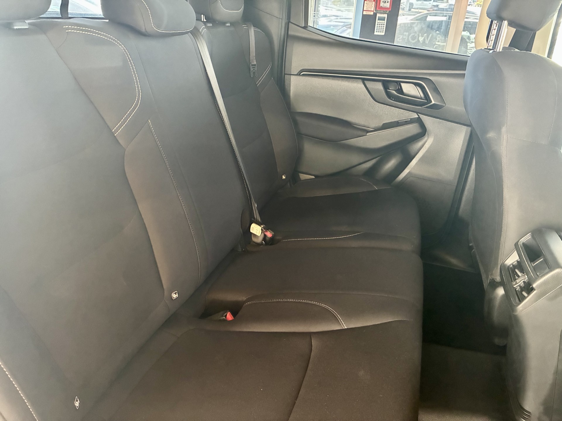 2022 Isuzu D-Max LX 3.0L D/Cab 4WD NZ New - Image 14