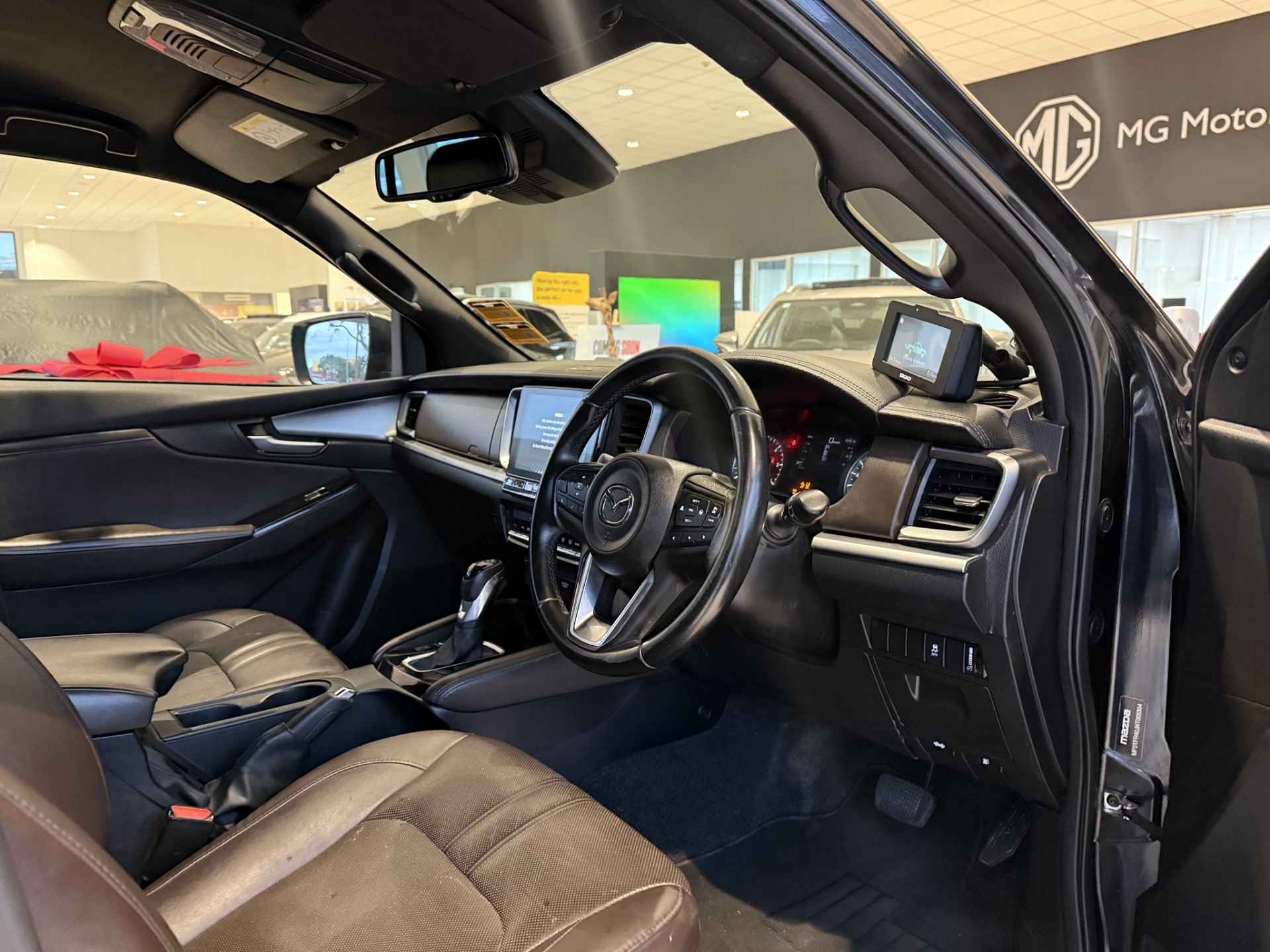 2022 Mazda BT-50 Ltd D/C W/S 3.0Dt - Image 9