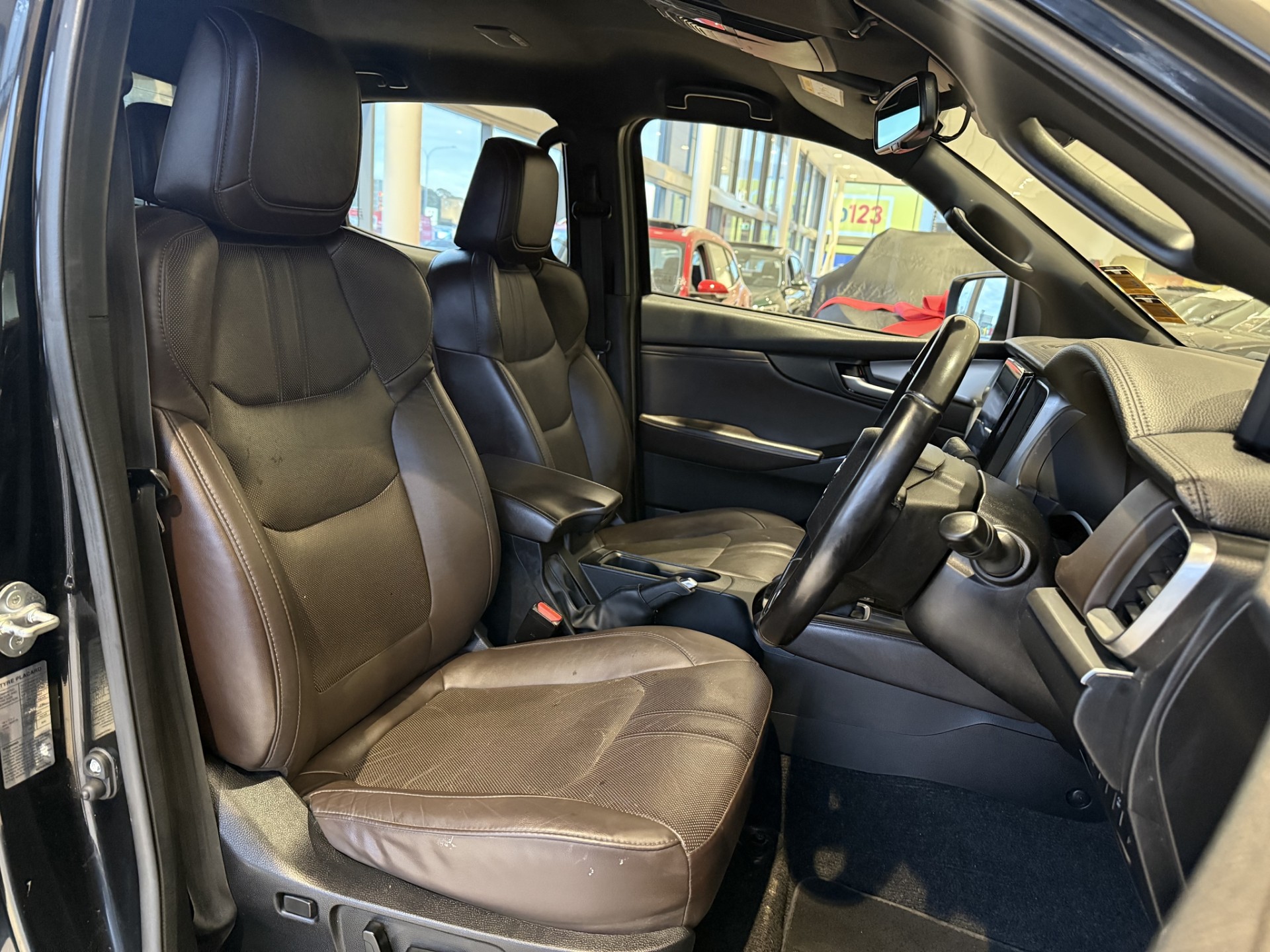 2022 Mazda BT-50 Ltd D/C W/S 3.0Dt - Image 10