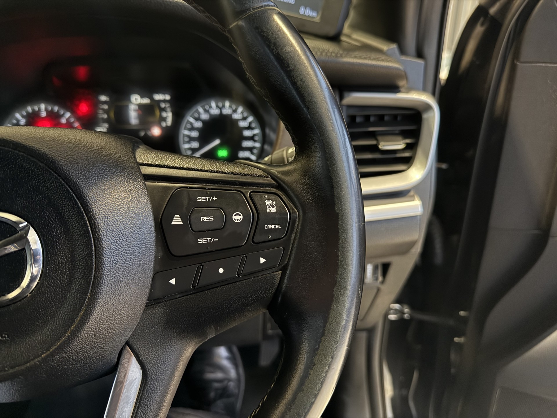 2022 Mazda BT-50 Ltd D/C W/S 3.0Dt - Image 16