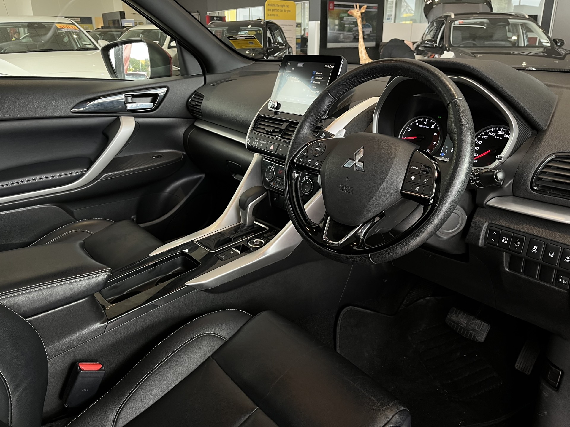 2022 Mitsubishi Eclipse Cross VRX 1.5PT /4WD Auto - Image 16