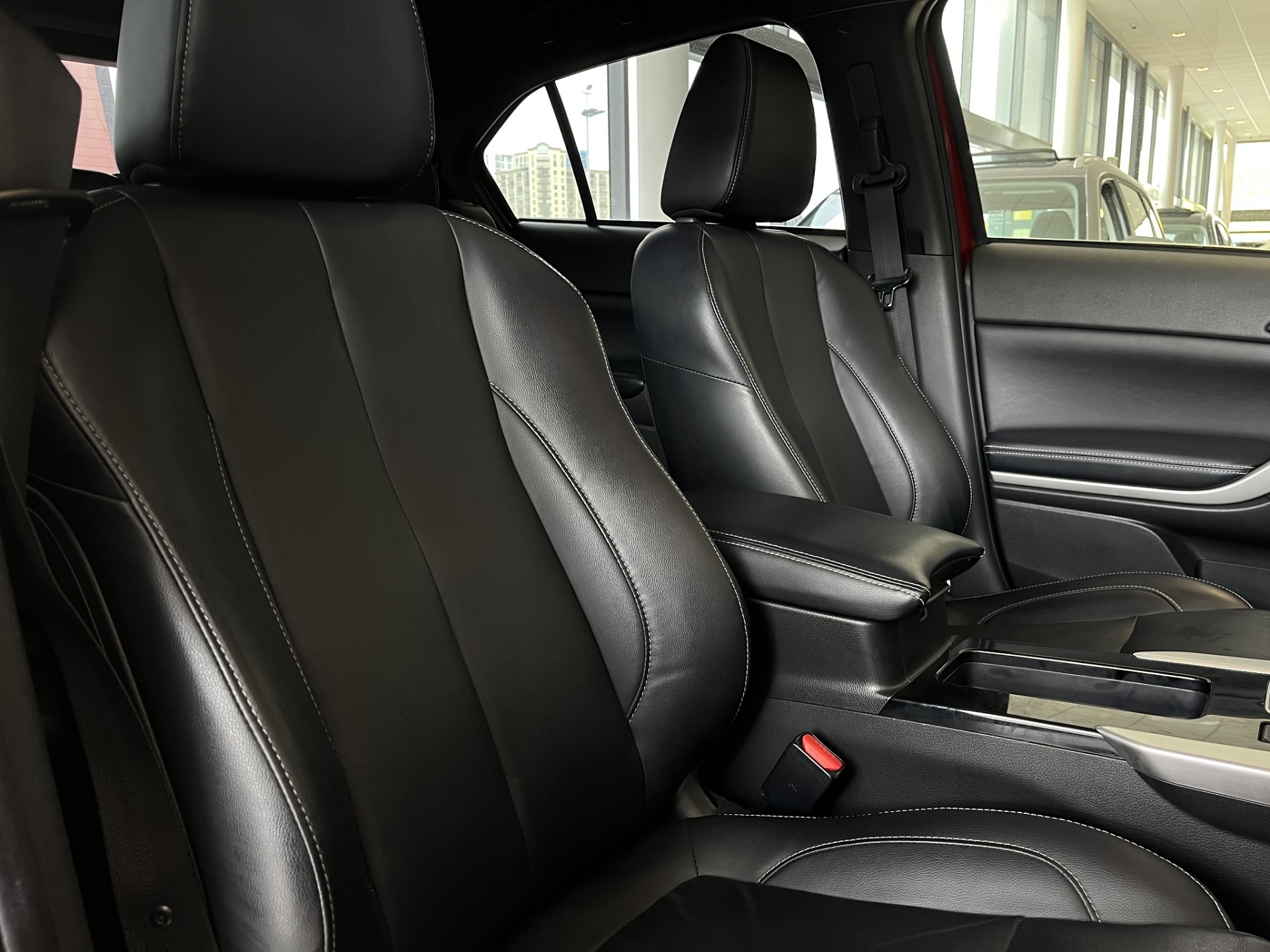 2022 Mitsubishi Eclipse Cross VRX 1.5PT /4WD Auto - Image 17