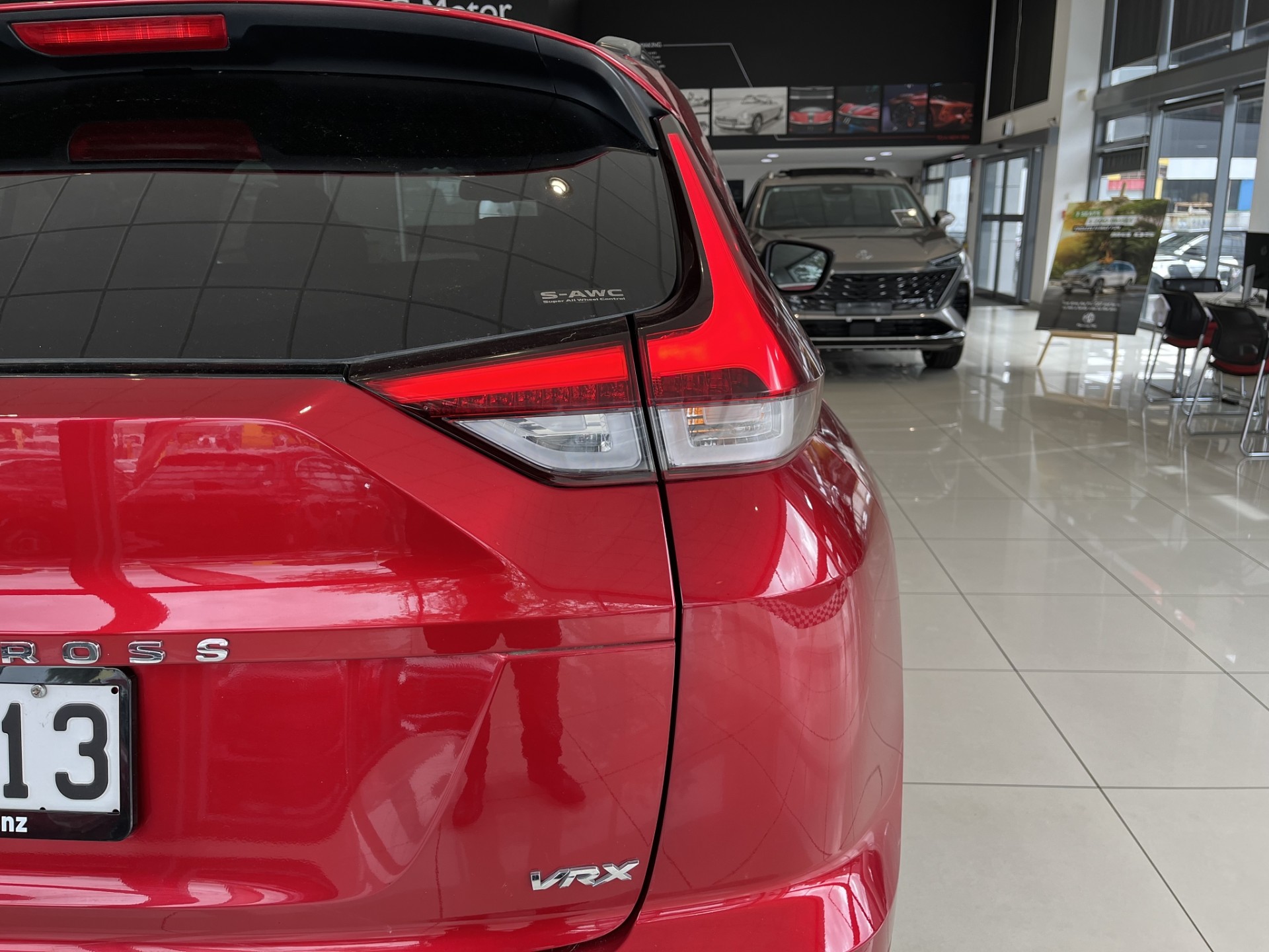 2022 Mitsubishi Eclipse Cross VRX 1.5PT /4WD Auto - Image 5