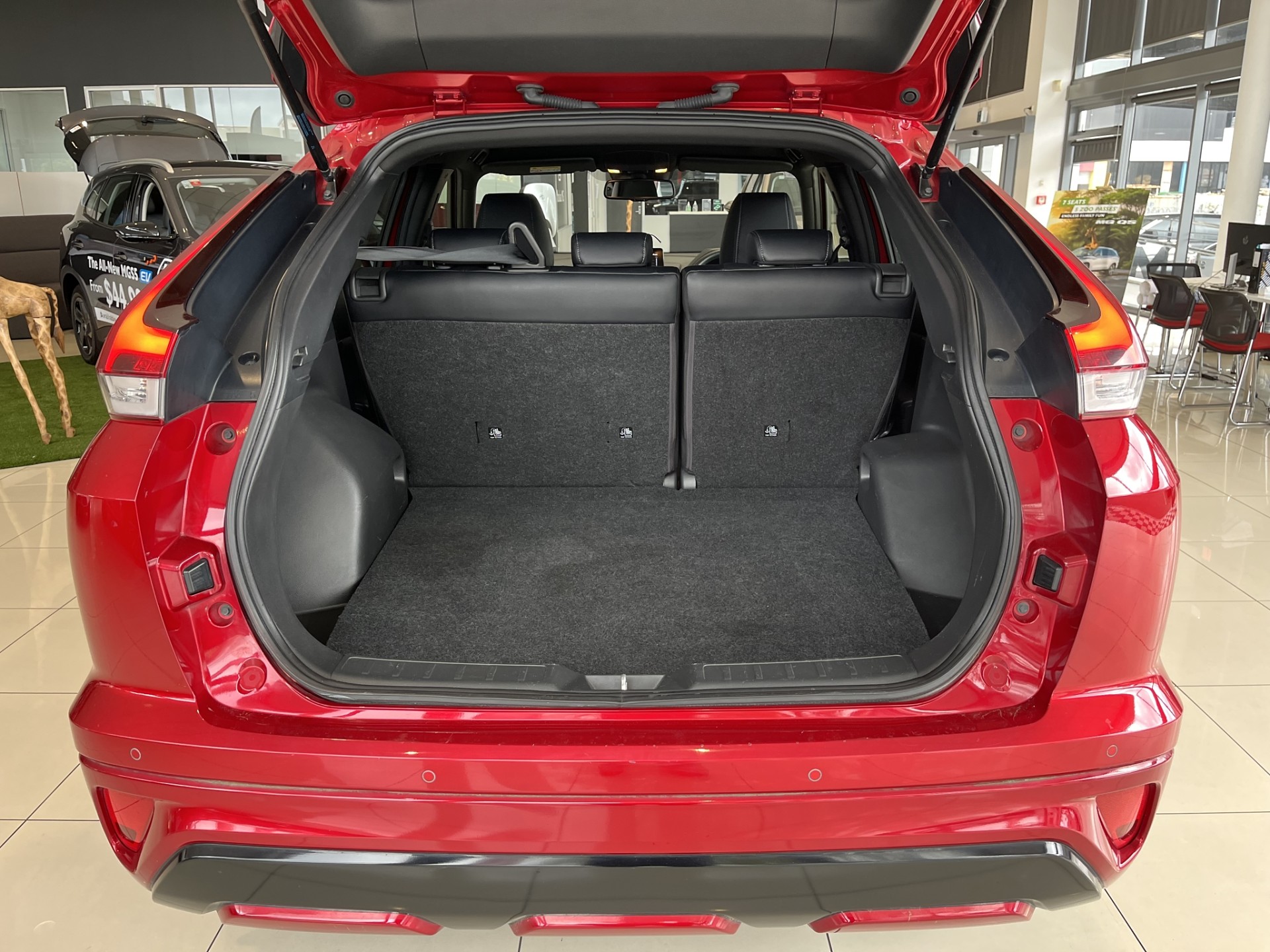 2022 Mitsubishi Eclipse Cross VRX 1.5PT /4WD Auto - Image 6