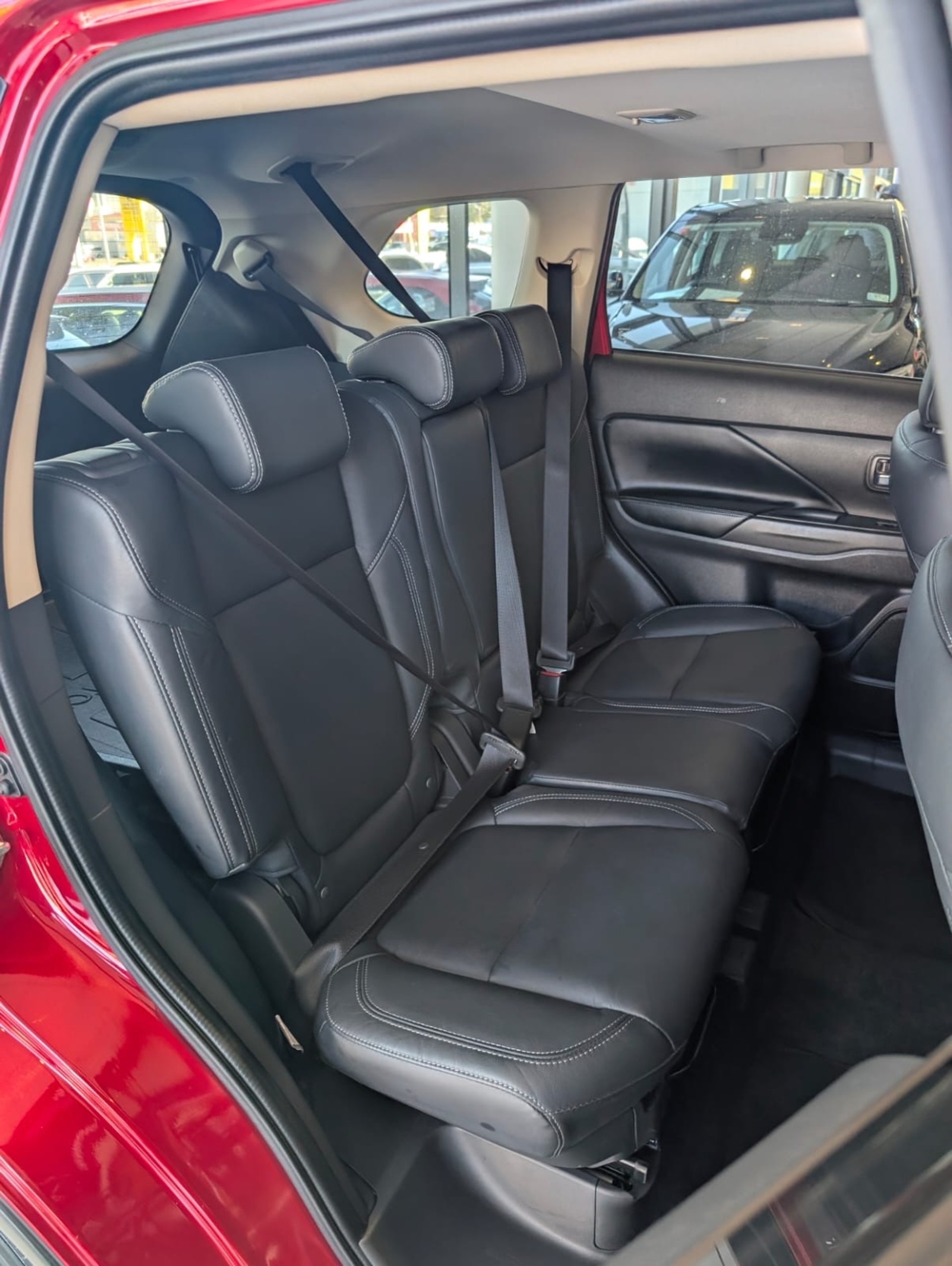 2022 Mitsubishi Outlander Vrx 2.4P/4Wd/Cvt - Image 12