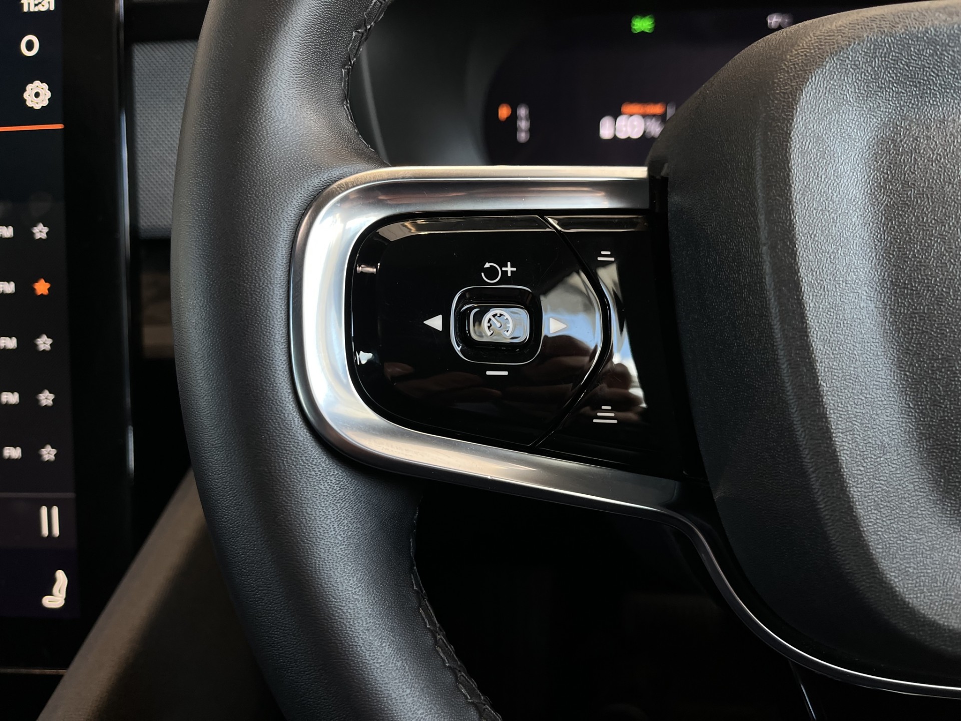 2022 Polestar 2 Srsm 69Kwh/Ev/Fd - Image 13